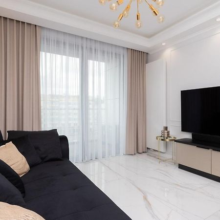 Plac Unii Apartment Gdynia Srodmiescie By Renters Prestige Zewnętrze zdjęcie