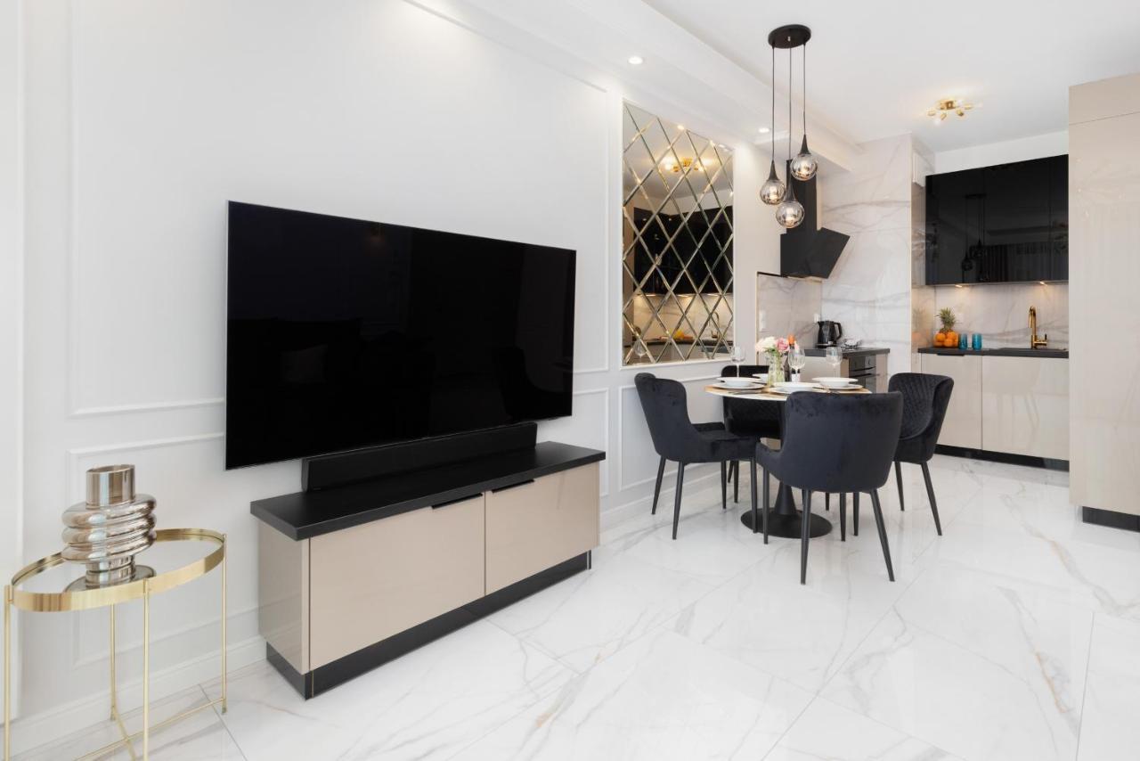 Plac Unii Apartment Gdynia Srodmiescie By Renters Prestige Zewnętrze zdjęcie
